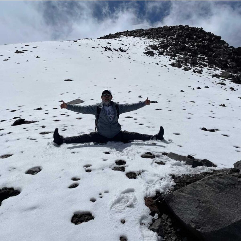 El Campamento Alto del Chimborazo es el primer paso para quienes sueñan con conquistar las grandes cumbres de los Andes.