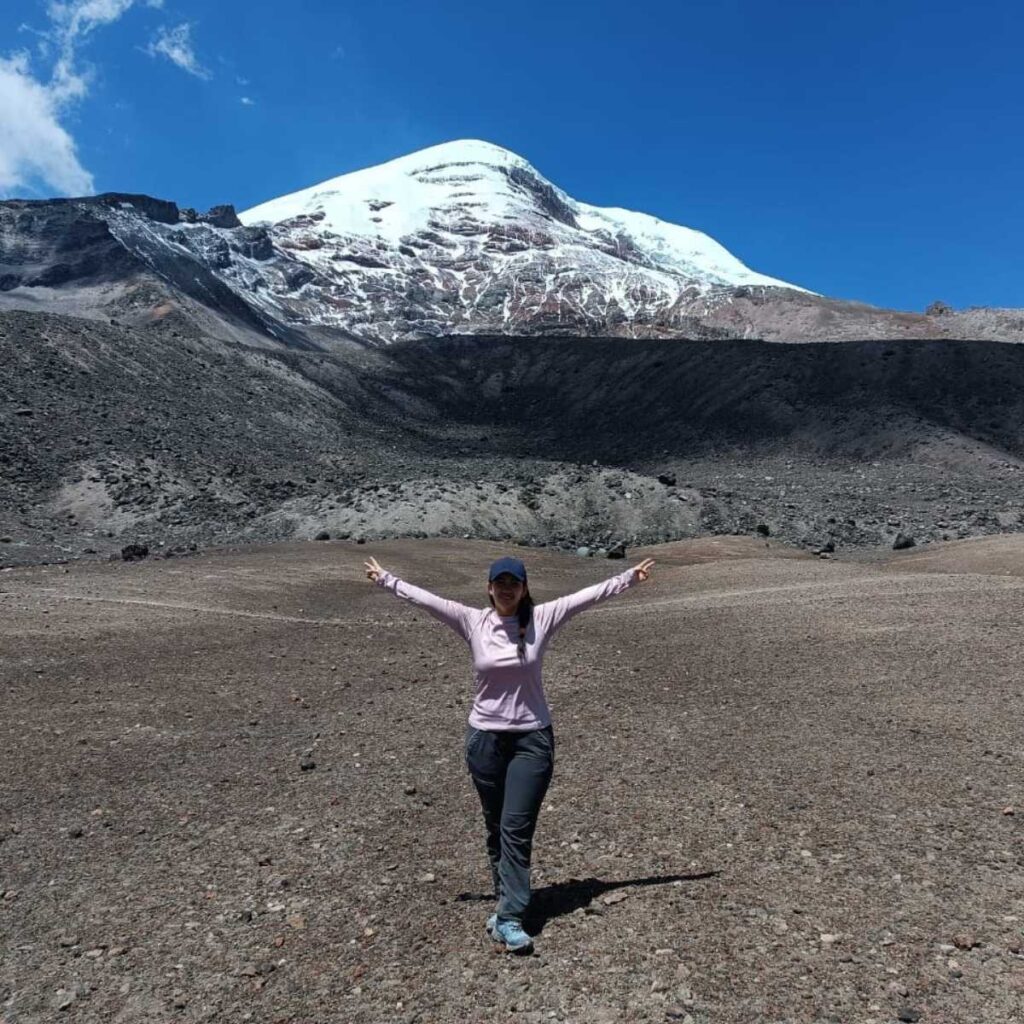 Conoce la magia de la alta montaña y alcanza los 5.300 metros de altitud en una experiencia inolvidable.
