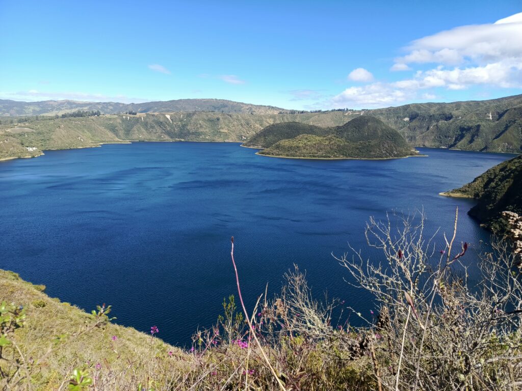 CUICOCHA ECUADOR